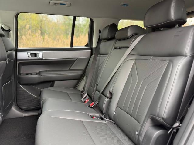 new 2025 Hyundai Santa Fe car, priced at $36,680