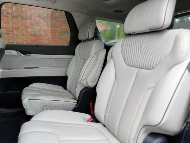 used 2024 Hyundai Palisade car, priced at $44,010