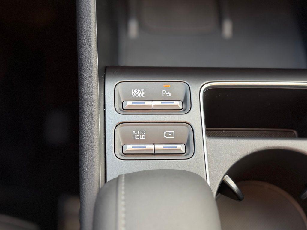 new 2025 Hyundai Sonata Hybrid car, priced at $34,072