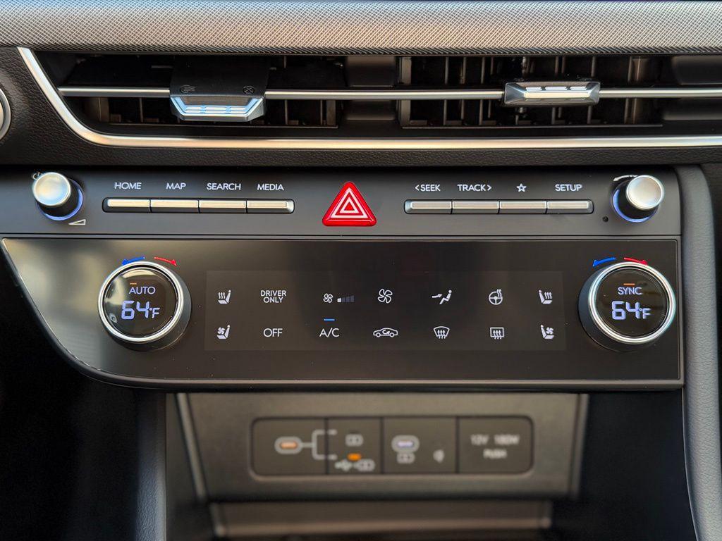 new 2025 Hyundai Sonata Hybrid car, priced at $34,072