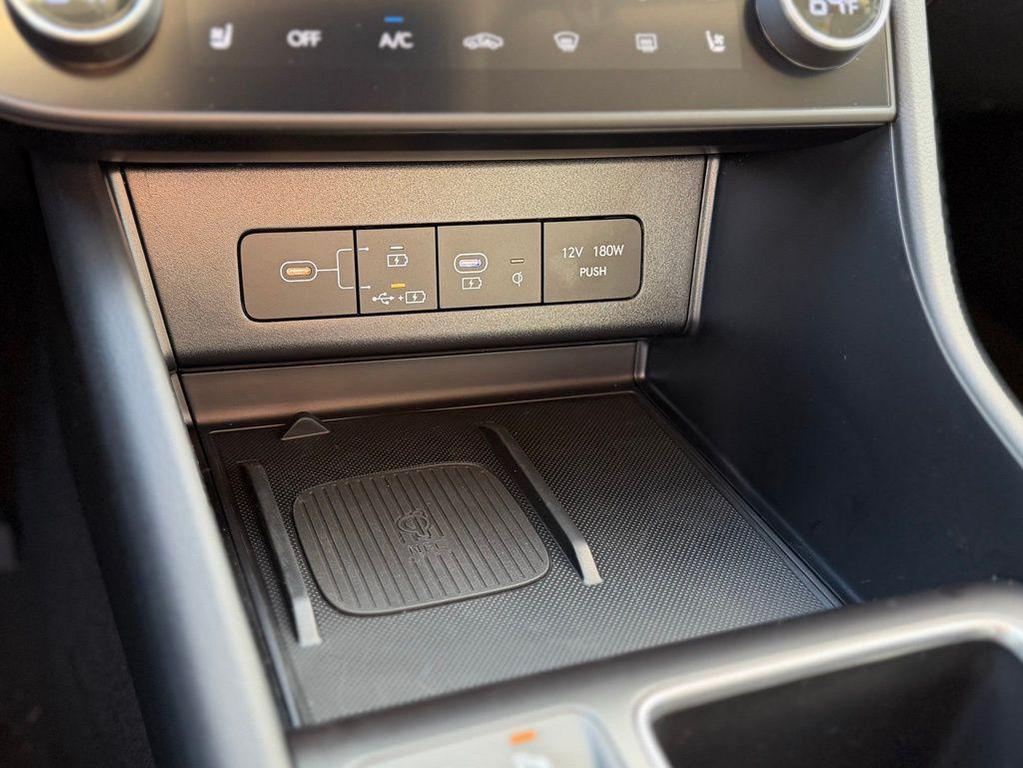 new 2025 Hyundai Sonata Hybrid car, priced at $34,072