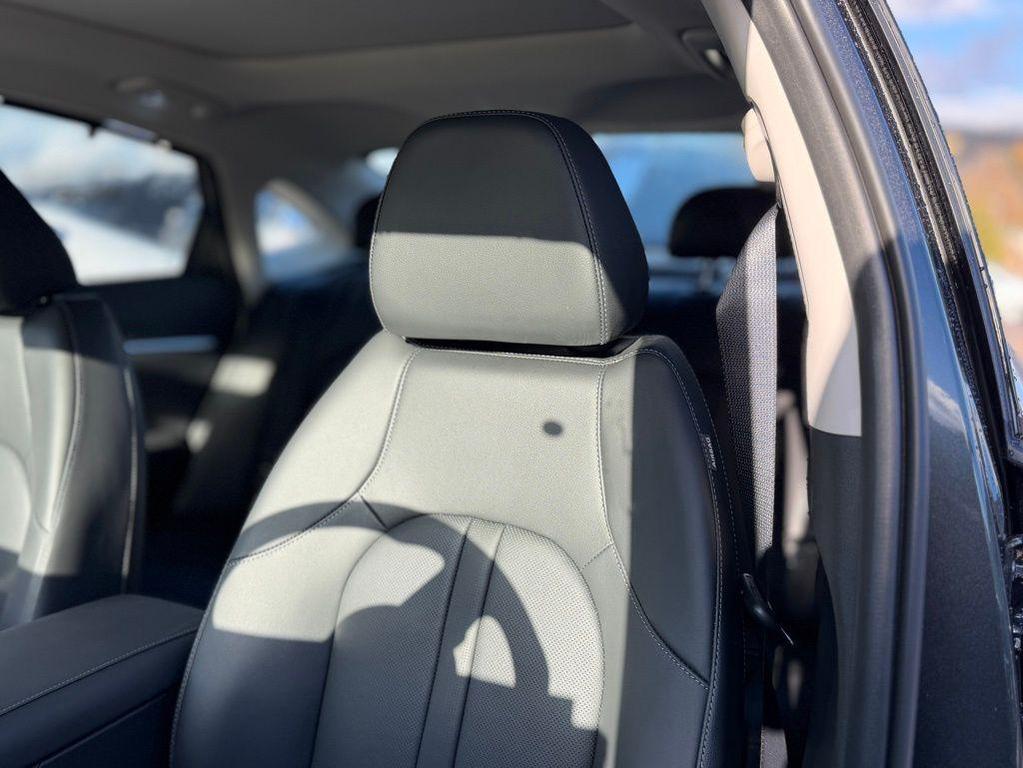 new 2025 Hyundai Sonata Hybrid car, priced at $34,072