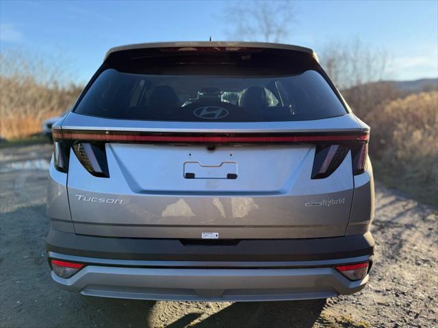 new 2025 Hyundai TUCSON Hybrid car, priced at $35,290