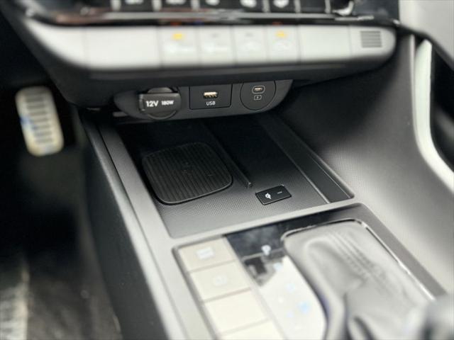 new 2025 Hyundai Elantra car, priced at $23,010