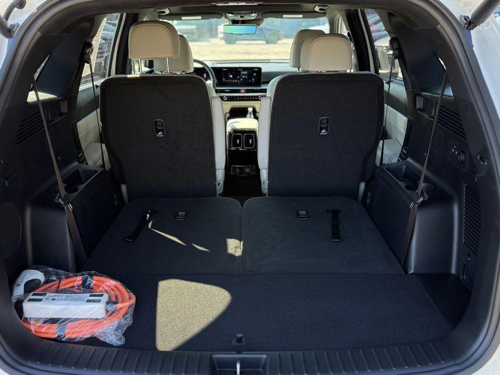 used 2025 Kia Sorento Plug-In Hybrid car, priced at $43,987