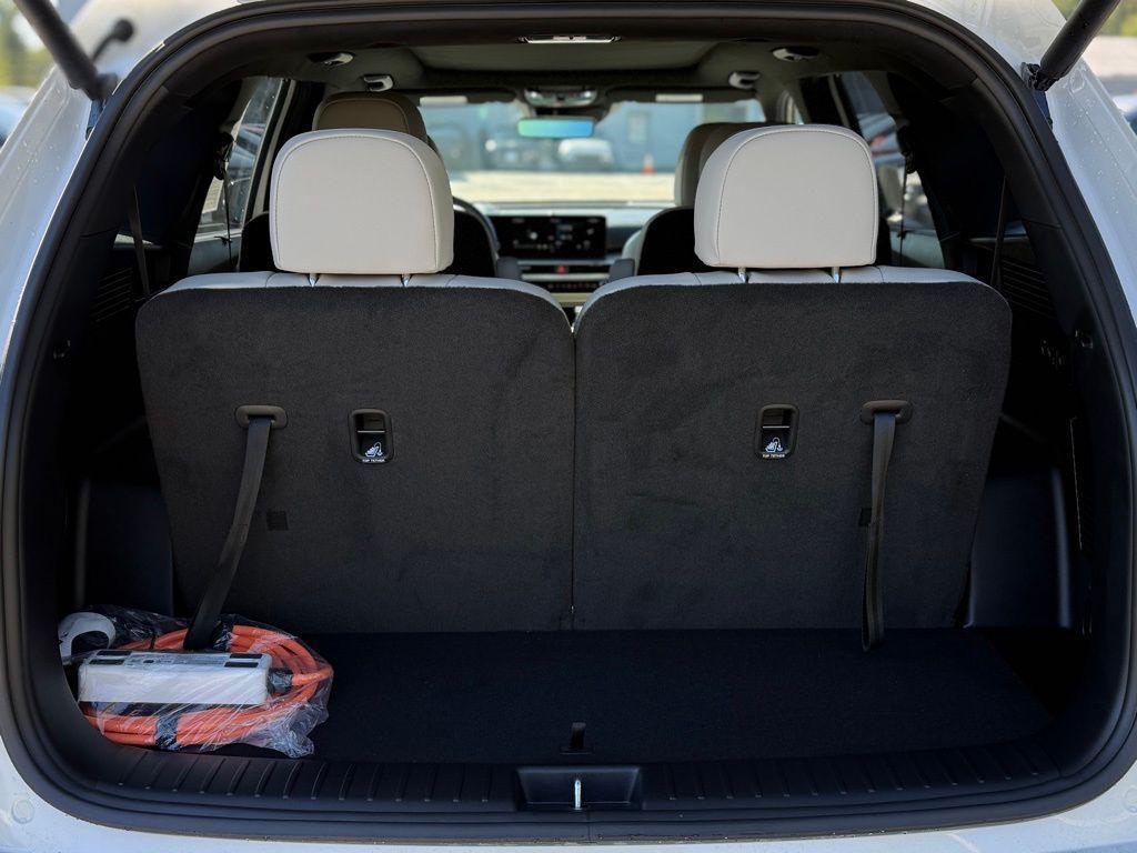 used 2025 Kia Sorento Plug-In Hybrid car, priced at $43,987