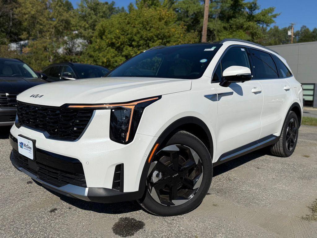 used 2025 Kia Sorento Plug-In Hybrid car, priced at $43,987