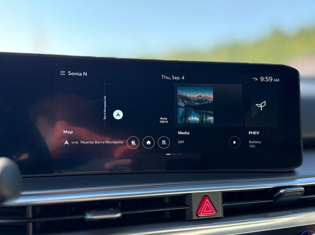 used 2025 Kia Sorento Plug-In Hybrid car, priced at $43,987