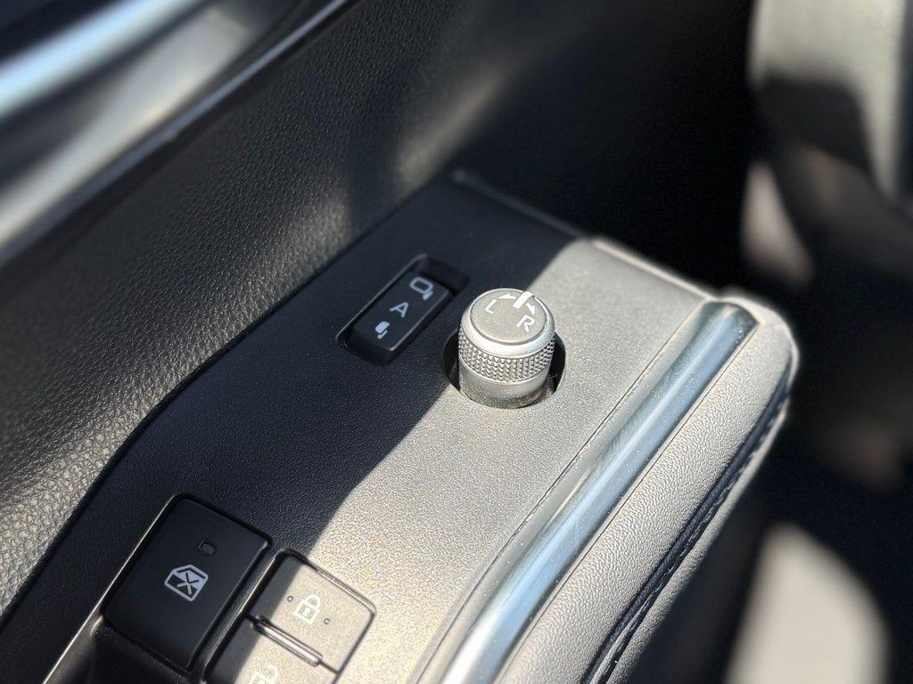 used 2023 Toyota Highlander Hybrid car, priced at $42,201