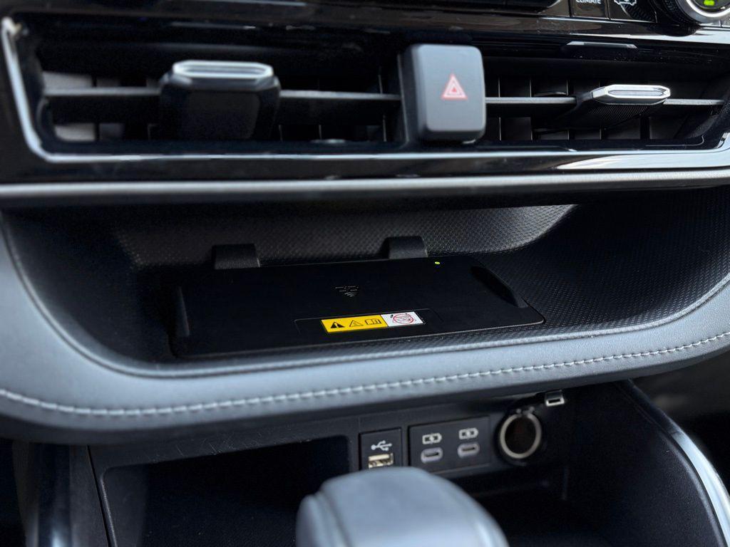 used 2023 Toyota Highlander Hybrid car, priced at $42,201