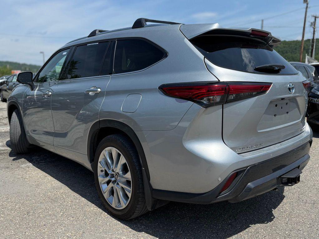 used 2023 Toyota Highlander Hybrid car, priced at $42,201
