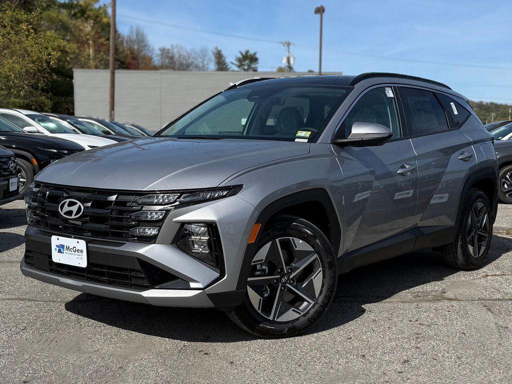 new 2025 Hyundai TUCSON Hybrid car, priced at $35,695