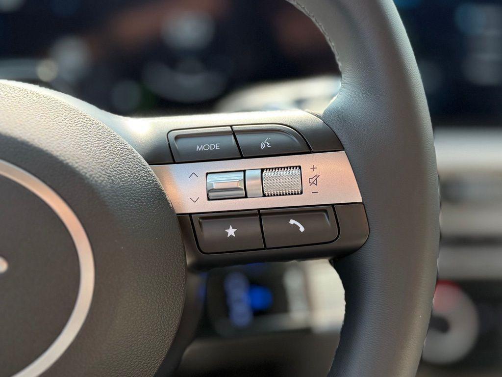 new 2025 Hyundai TUCSON Hybrid car, priced at $35,695