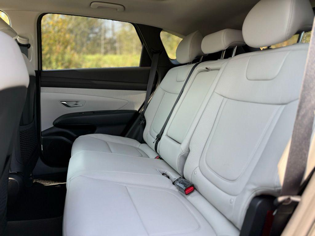 new 2025 Hyundai TUCSON Hybrid car, priced at $35,695