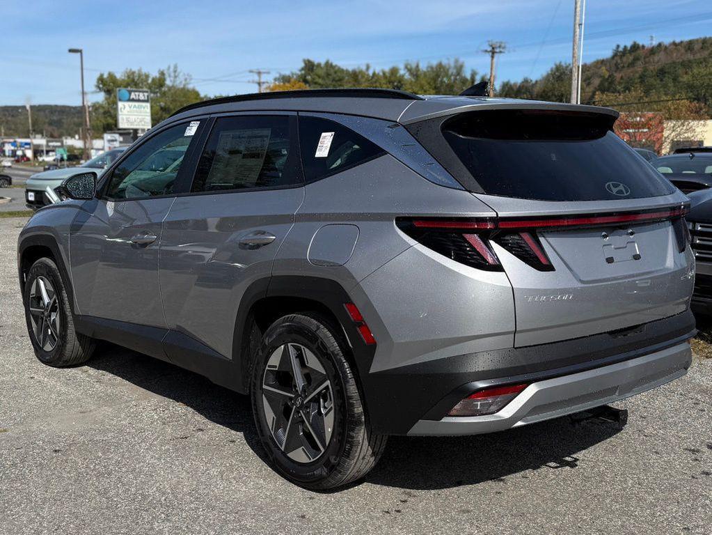 new 2025 Hyundai TUCSON Hybrid car, priced at $35,695
