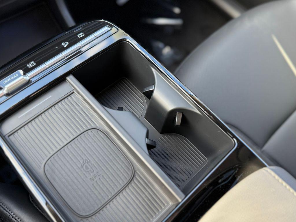 new 2025 Hyundai TUCSON Hybrid car, priced at $33,744