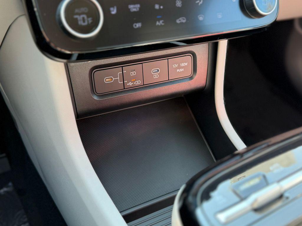 new 2025 Hyundai TUCSON Hybrid car, priced at $32,162