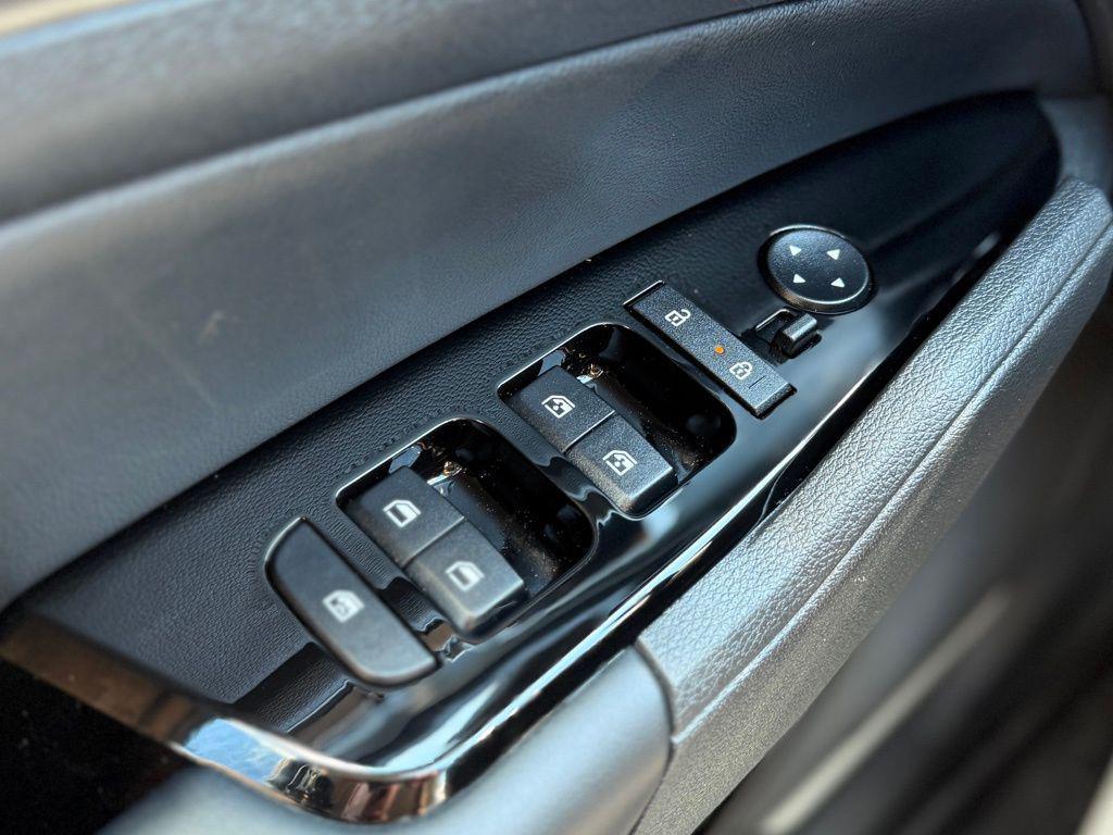 used 2023 Kia Sportage Hybrid car, priced at $24,999