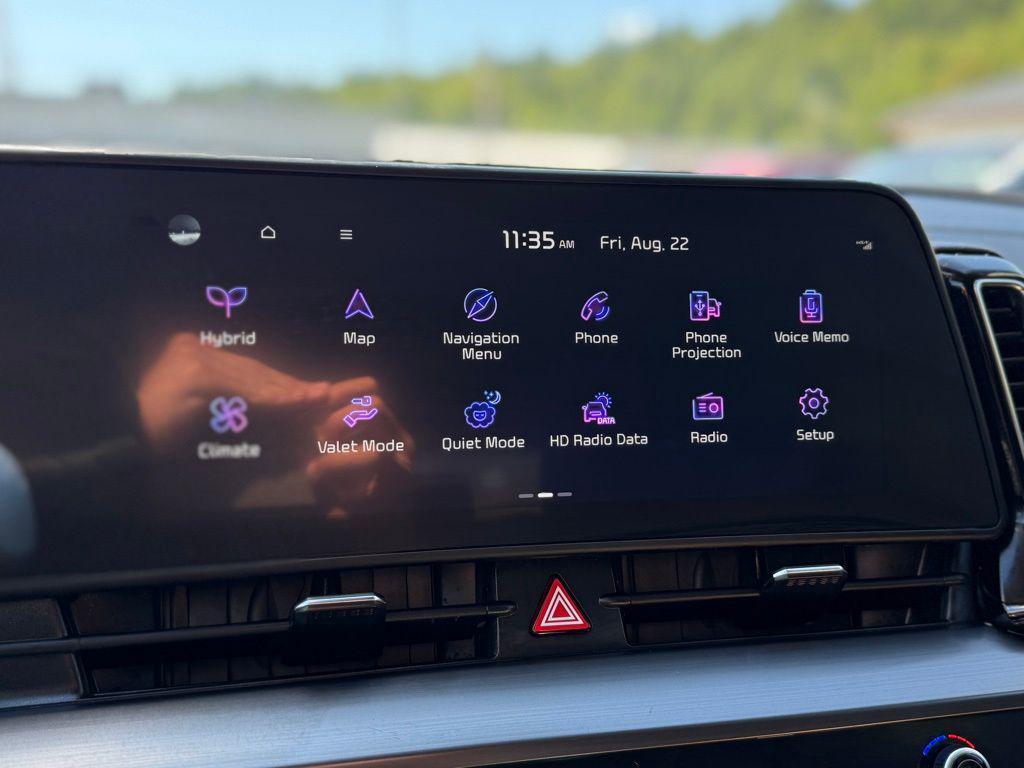 used 2023 Kia Sportage Hybrid car, priced at $24,999