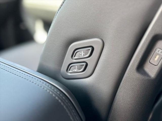 new 2025 Hyundai SANTA FE HEV car, priced at $52,919