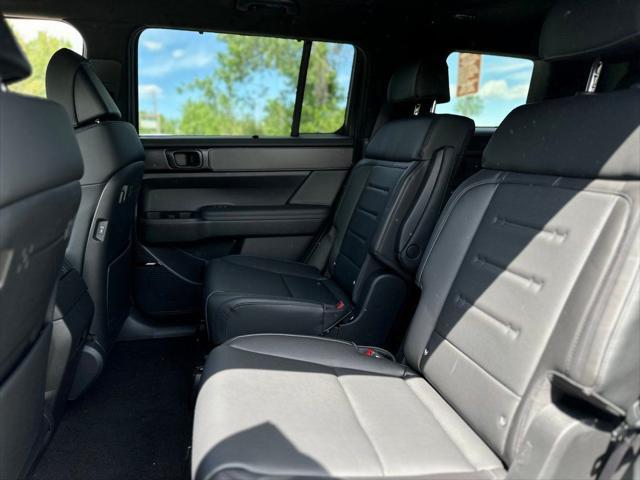 new 2025 Hyundai SANTA FE HEV car, priced at $48,669