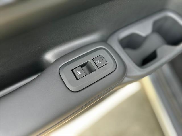 new 2025 Hyundai SANTA FE HEV car, priced at $48,669