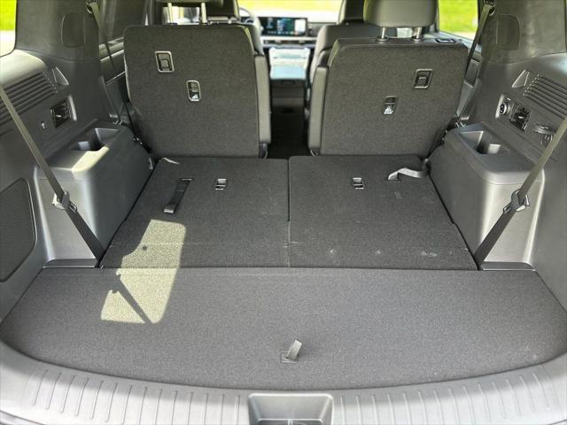 new 2025 Hyundai SANTA FE HEV car, priced at $48,669