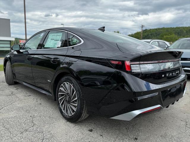 new 2025 Hyundai Sonata Hybrid car, priced at $37,260