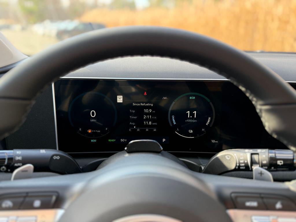 new 2025 Hyundai TUCSON Hybrid car, priced at $35,272