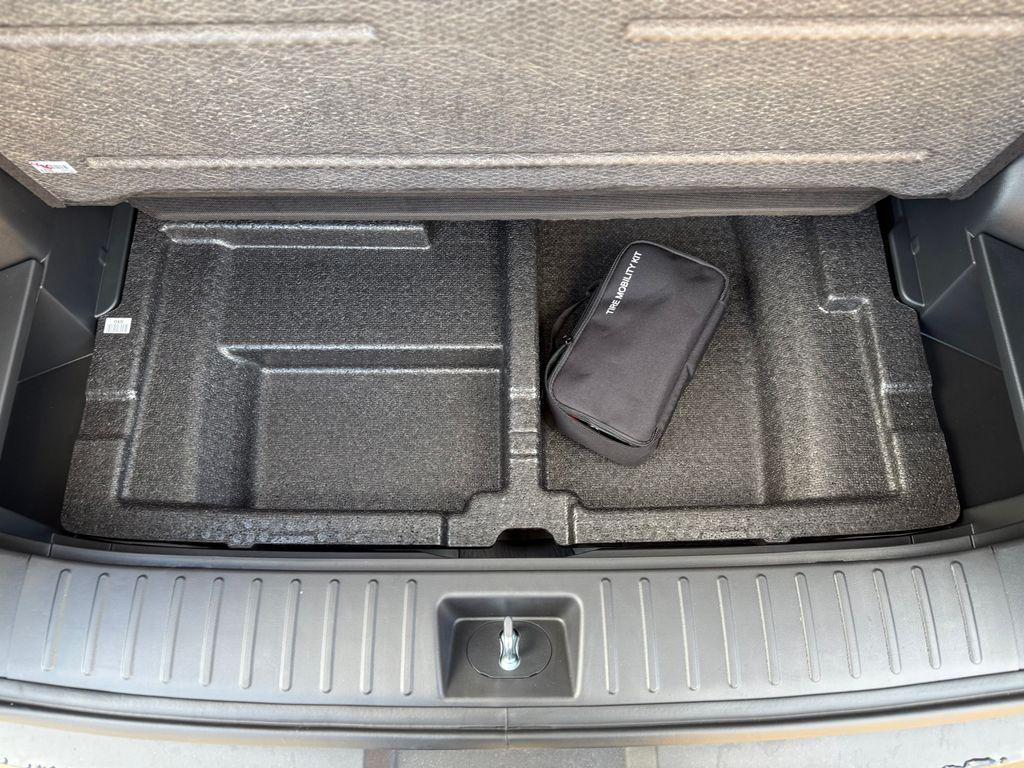 new 2025 Hyundai TUCSON Hybrid car, priced at $35,272