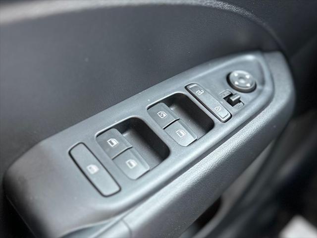 new 2025 Hyundai Venue car, priced at $23,725