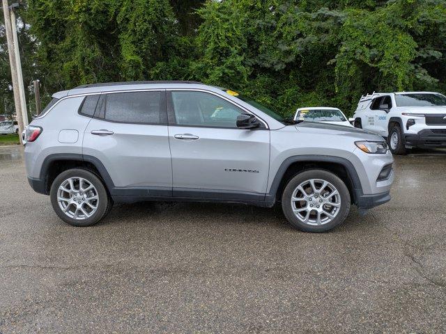 used 2022 Jeep Compass car, priced at $18,984