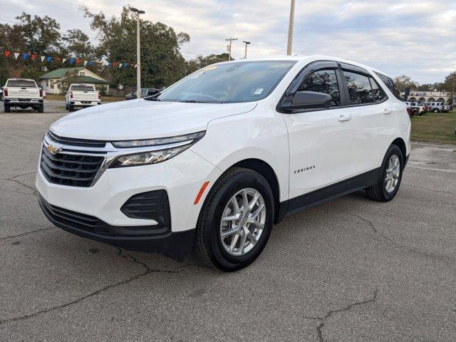 used 2024 Chevrolet Equinox car, priced at $21,384