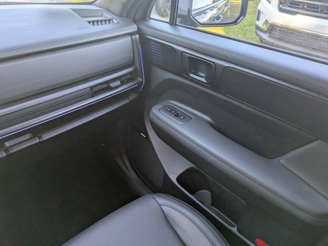 used 2024 Hyundai Santa Fe car, priced at $31,984