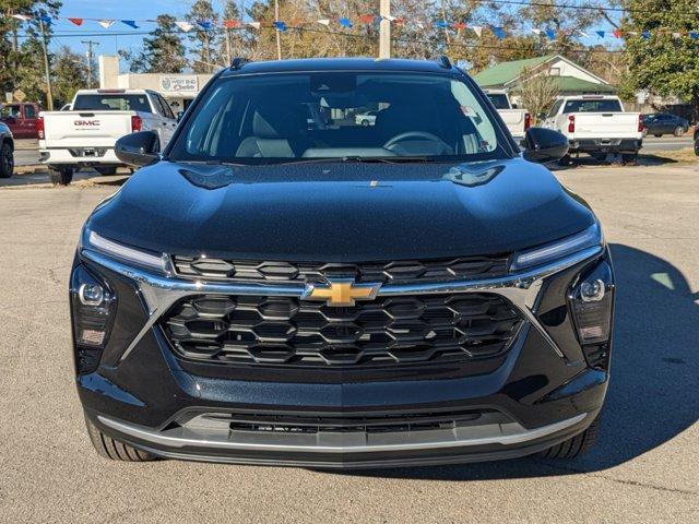 new 2025 Chevrolet Trax car, priced at $24,500