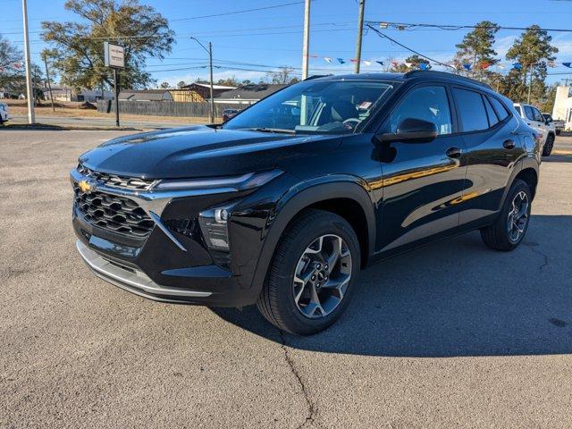 new 2025 Chevrolet Trax car, priced at $24,500