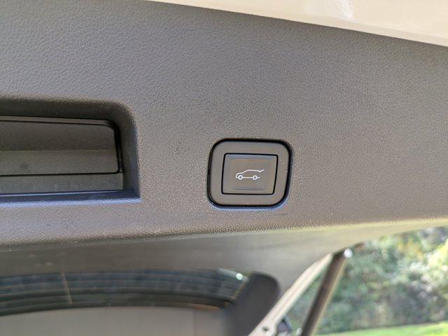 used 2025 GMC Acadia car, priced at $29,984