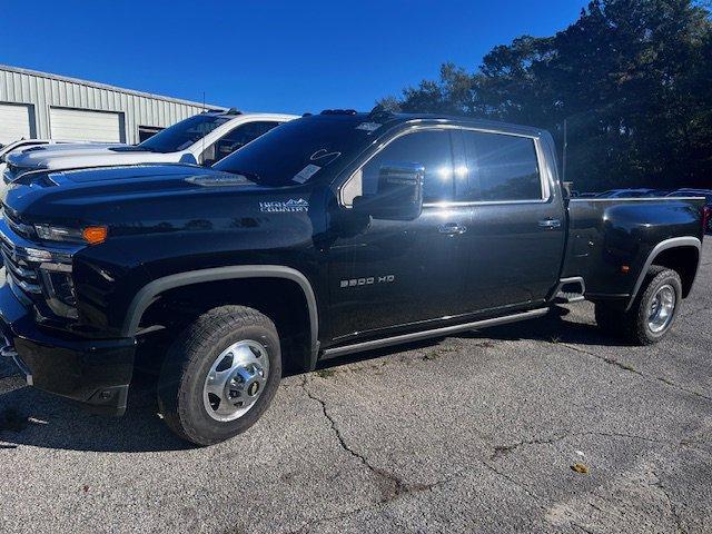 used 2022 Chevrolet Silverado 3500 car, priced at $61,584