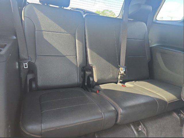 used 2021 Chevrolet Traverse car, priced at $27,384
