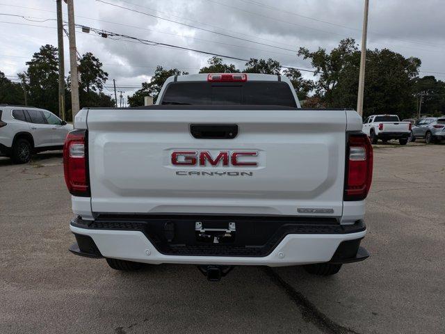 new 2025 GMC Canyon car, priced at $38,984