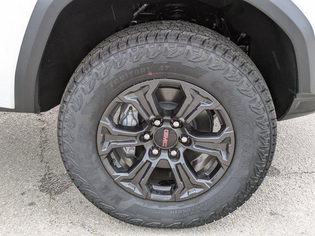 new 2025 GMC Canyon car, priced at $38,984