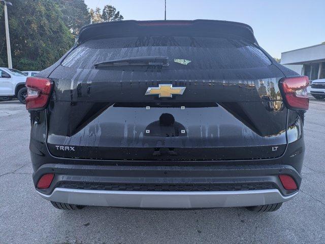 used 2025 Chevrolet Trax car, priced at $17,984