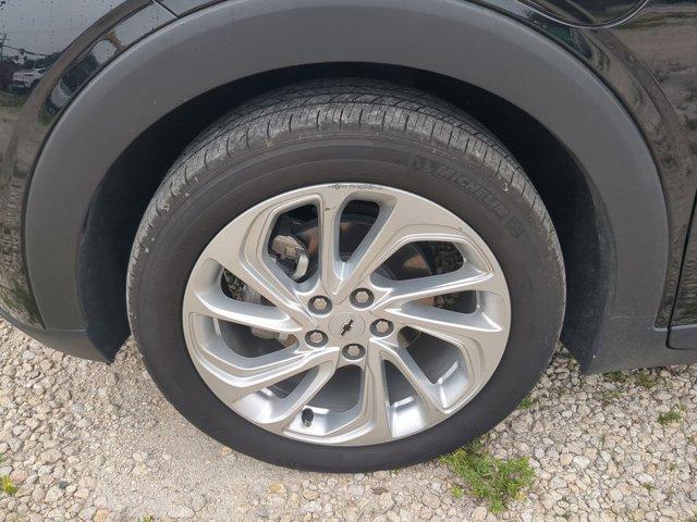 used 2022 Chevrolet Bolt EUV car, priced at $19,984