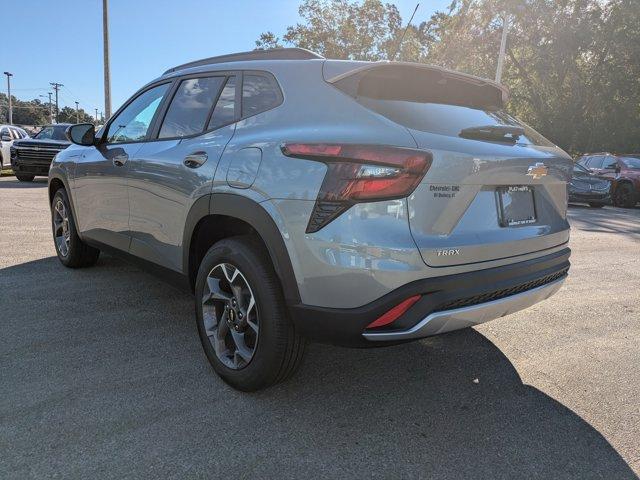 new 2025 Chevrolet Trax car, priced at $22,250