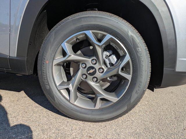 new 2025 Chevrolet Trax car, priced at $22,250