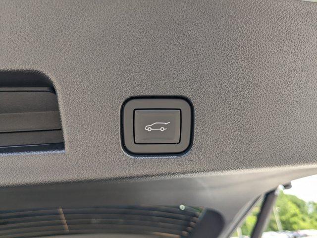 new 2025 Chevrolet Traverse car, priced at $39,984
