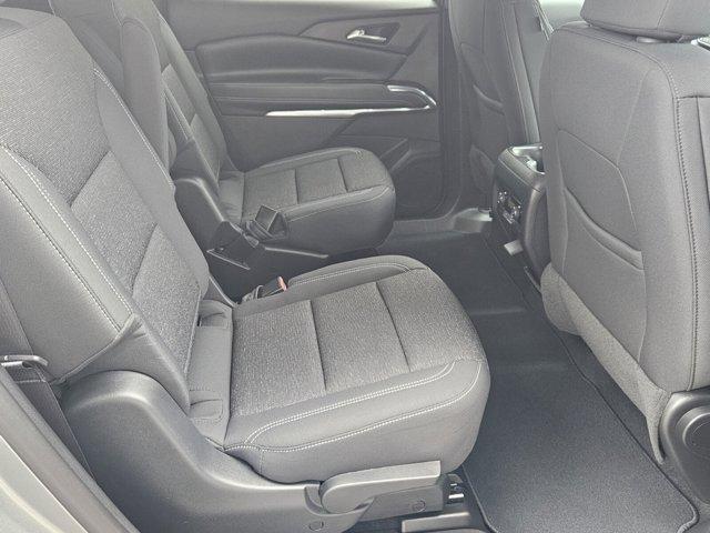 new 2025 Chevrolet Traverse car
