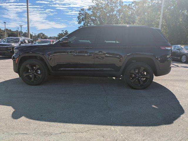 used 2024 Jeep Grand Cherokee car, priced at $36,384