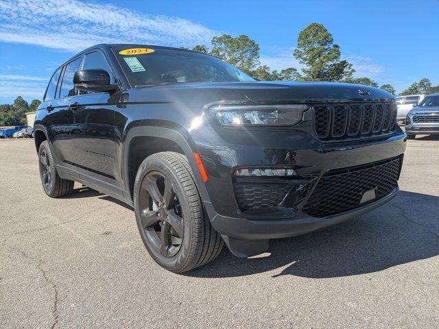 used 2024 Jeep Grand Cherokee car, priced at $36,384