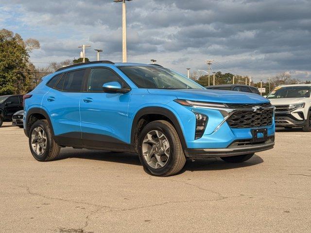 new 2025 Chevrolet Trax car, priced at $26,043